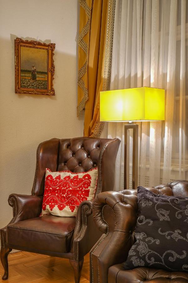 Budapest Opera Apartments ภายนอก รูปภาพ